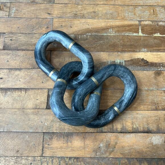 Three-Link Chain Sculpture Gray Marble With Gold Stripes Decor - Picture 2 of 6